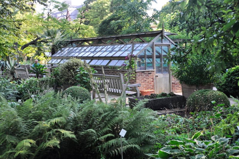 Auxiliary garden buildings inspiration - Greenhouse Belgium - More buildings at Thinkingoutsidetheboxwood.com