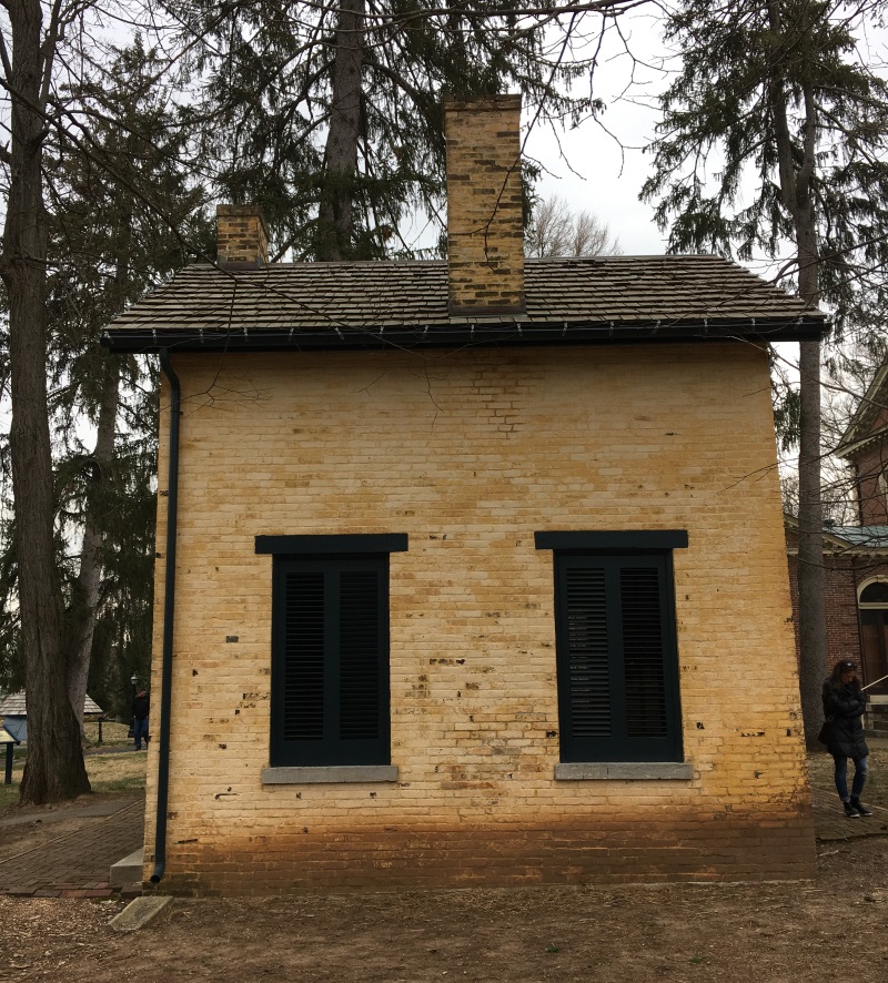 Auxiliary garden buildings inspiration - A brick building from Kentucky more buildings at Thinkingoutsidetheboxwood.com