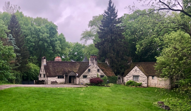 English styled house in Marble Cliff area of Columbus Ohio. Thinking Outside the Boxwood