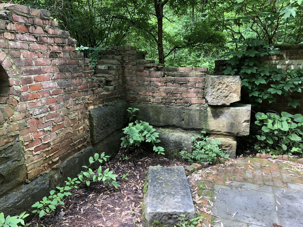 The ruins at Inns Woods Metro Park in Columbus Ohio. The Traveling Gardener, Columbus Ohio - Thinking Outside the Boxwood.