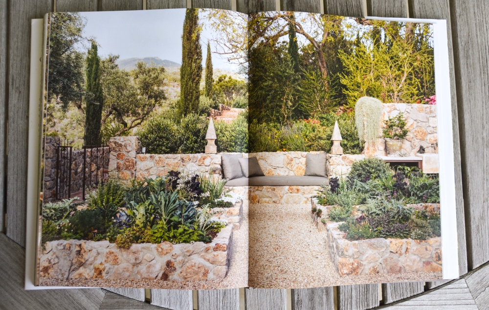 The Art of Outdoor Living by Scott Shrader. Book Review from Thinking Outside the Boxwood.