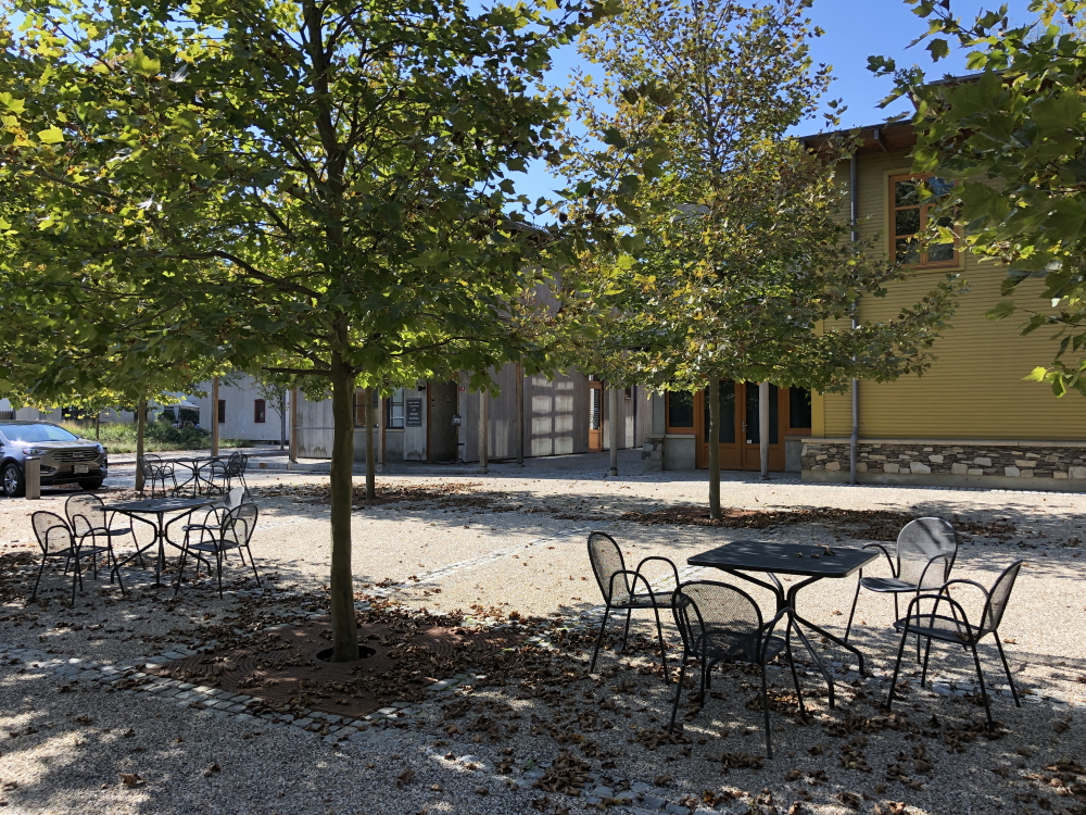 The Traveling Garden Designer: Kent Barns in Kent CT. A retail project uses gardens as a key element to tell the story of the space. More at Thinking Outside the Boxwood. 